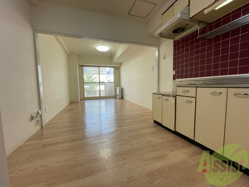 居室・リビング　広くてキレイなお部屋が広がっていて、充実した生活が送れそう。