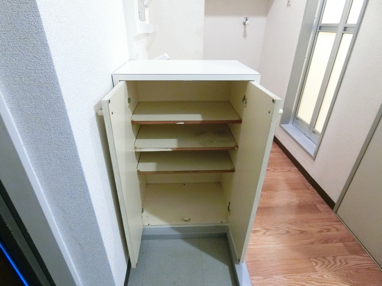 玄関　シューズボックス