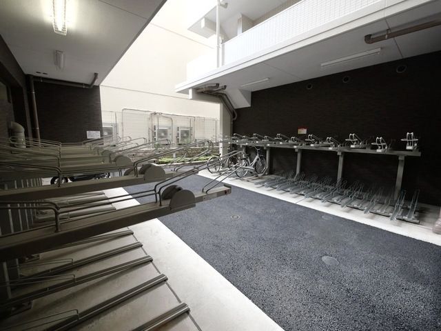 その他共有部分　★駐輪場の様子★