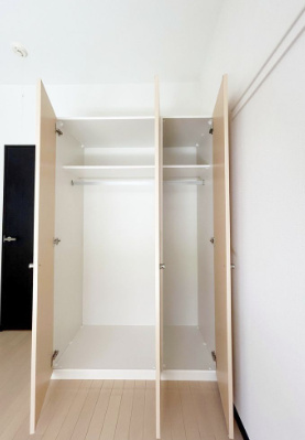 収納　ヴィーブ横浜白楽弐番館 ＊ 別部屋参考