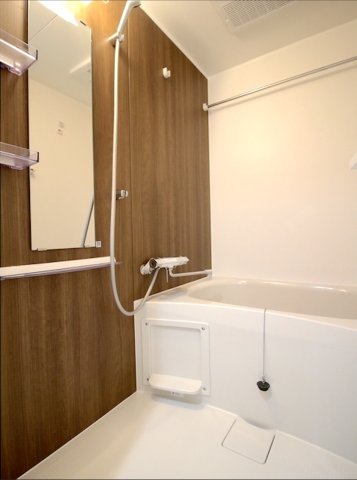 バス・シャワールーム　風呂