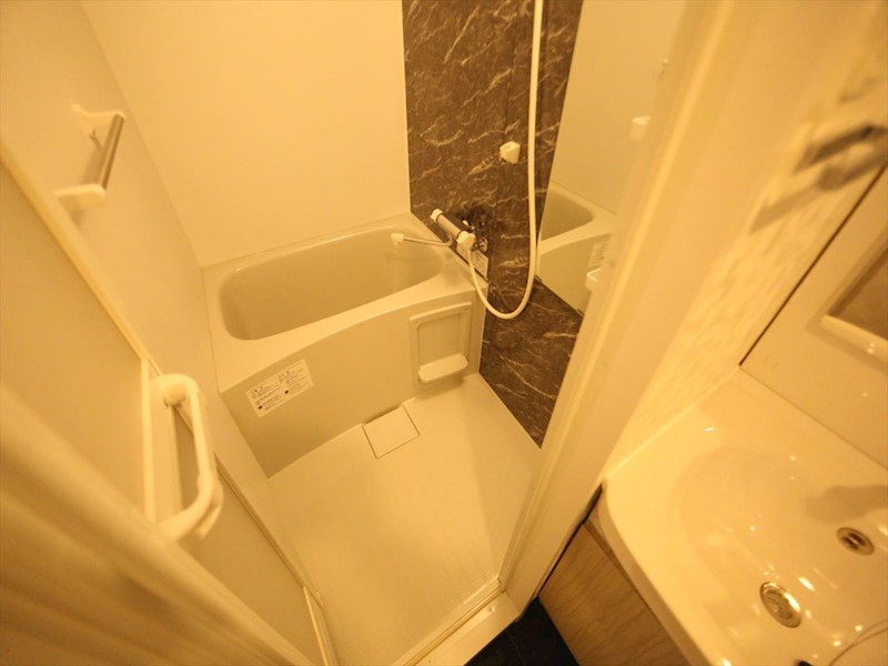 バス・シャワールーム　バスルーム　浴室暖房乾燥機付き