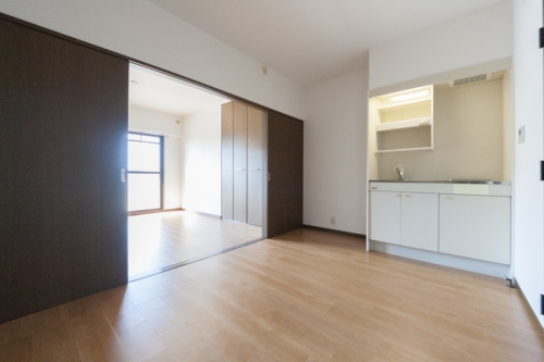 居室・リビング　同タイプ別部屋写真現況優先