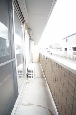 バルコニー　※同物件・反転タイプの写真です。