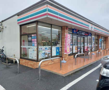 コンビニ　セブンイレブン 金光町佐方店（コンビニ）まで261m
