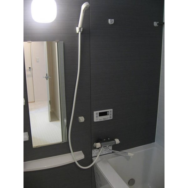 バス・シャワールーム　浴室