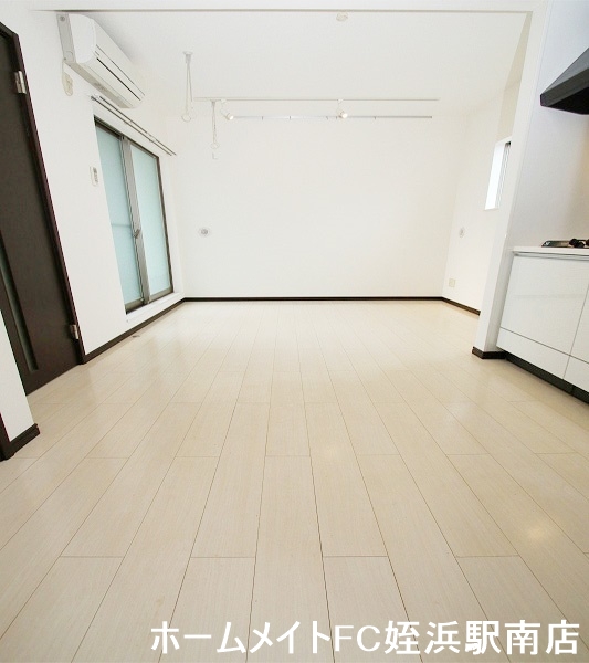 居室・リビング　★駅から３分！敷金礼金不要♪★別部屋参考写真