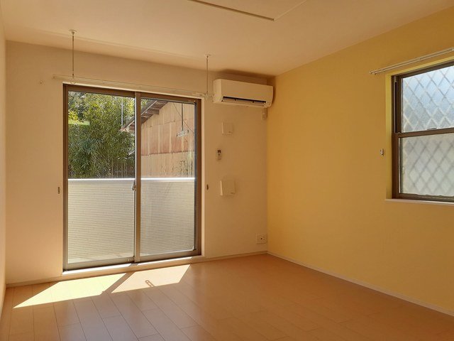 居室・リビング　ゆったりとした居間です