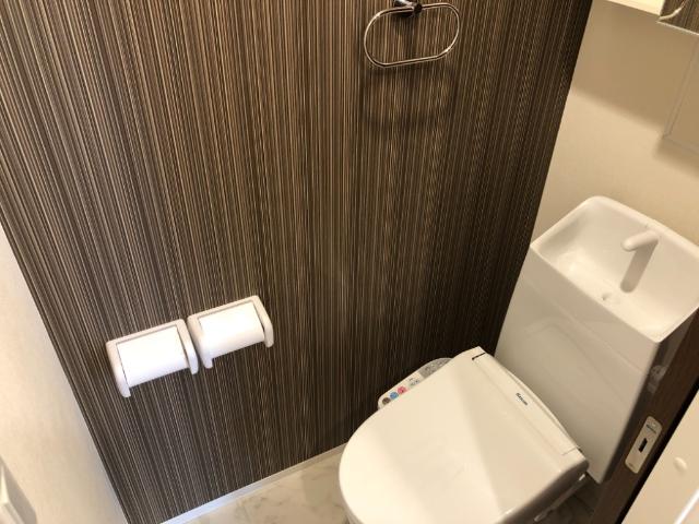 トイレ　トイレ