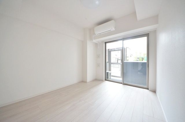 居室・リビング　フローリング