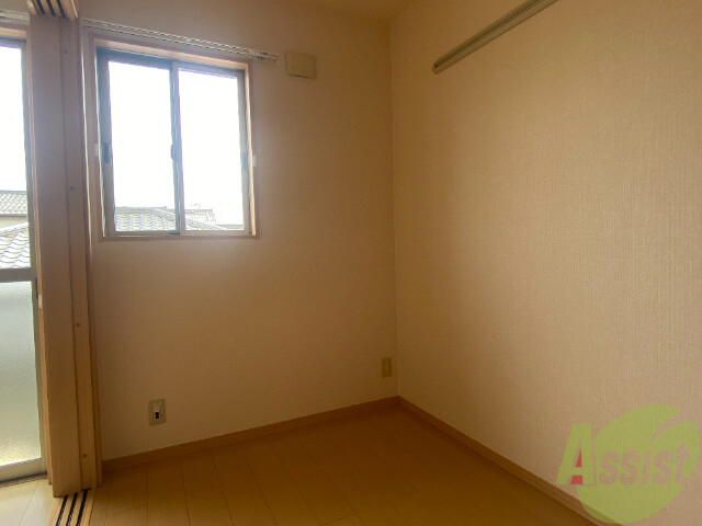 その他部屋・スペース　３帖の洋室です。ベッドもしっかり入るサイズ感です。