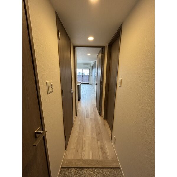 玄関　※別室の参考写真の為、現況優先です。