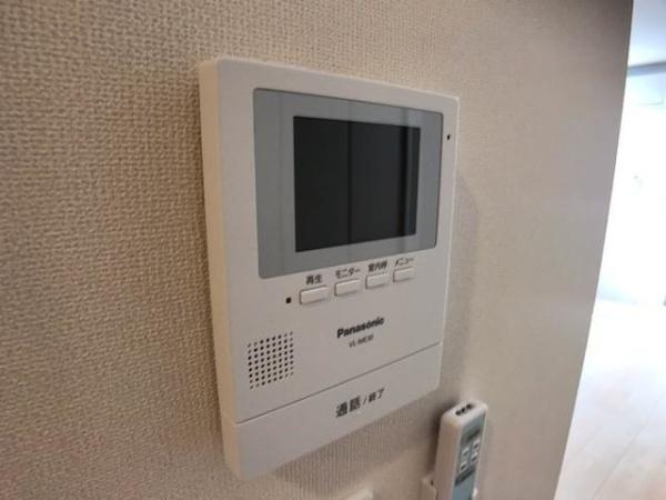 セキュリティ　モニター付きインターホン
