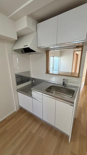 キッチン　写真は入居前の過去のものです