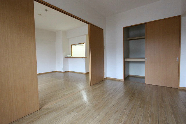 収納　同物件同タイプ他部屋の参考写真です(仕様等が異なる場合がござ