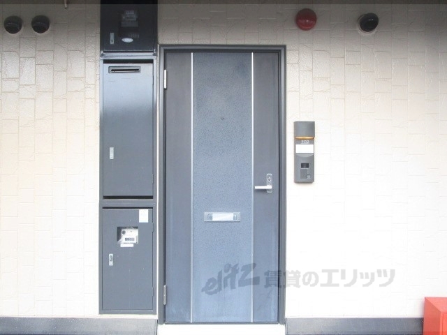 玄関　玄関インターフォン