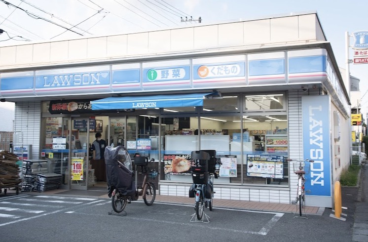 コンビニ　ローソン世田谷砧五丁目店（コンビニ）まで258m