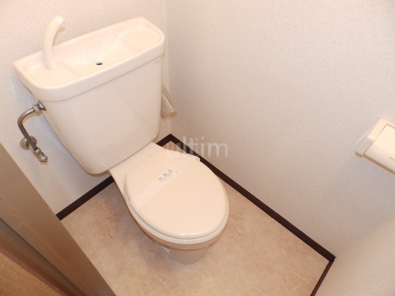 トイレ　※同タイプの他のお部屋です