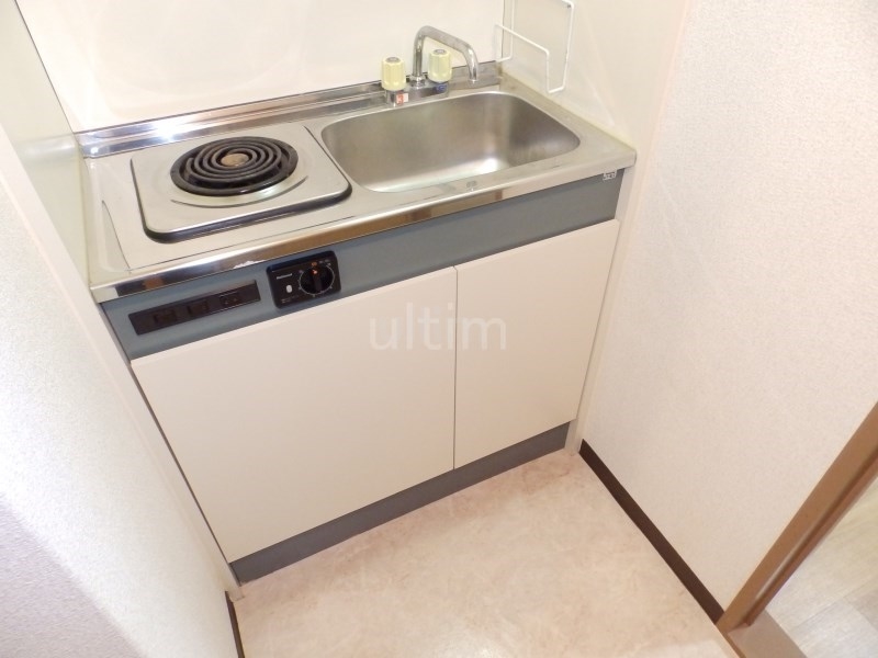キッチン　※同タイプの他のお部屋です