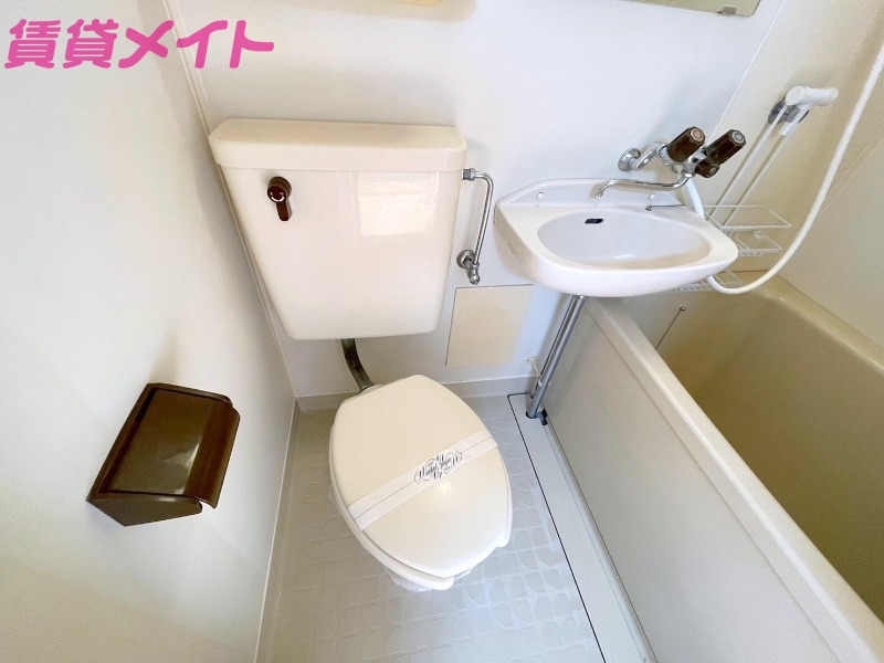 トイレ　同物件別室写真