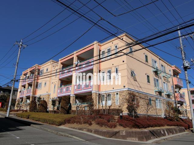 建物外観　南欧風のお洒落な外観です