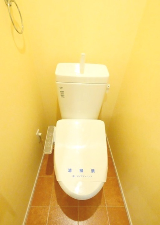 トイレ　※別号室写真使用