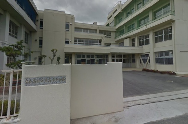中学校　高田中学校（中学校）まで2361m