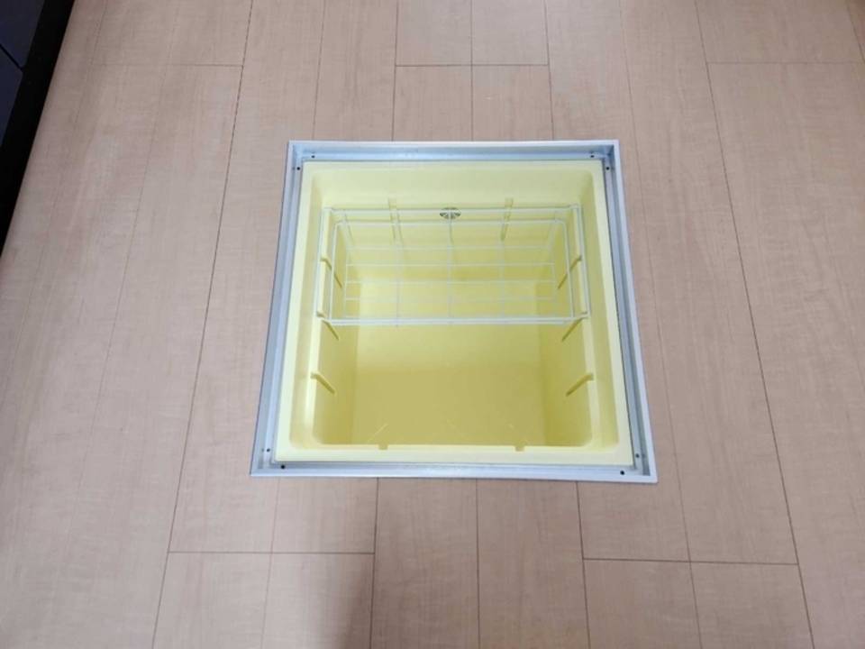 収納　床下収納