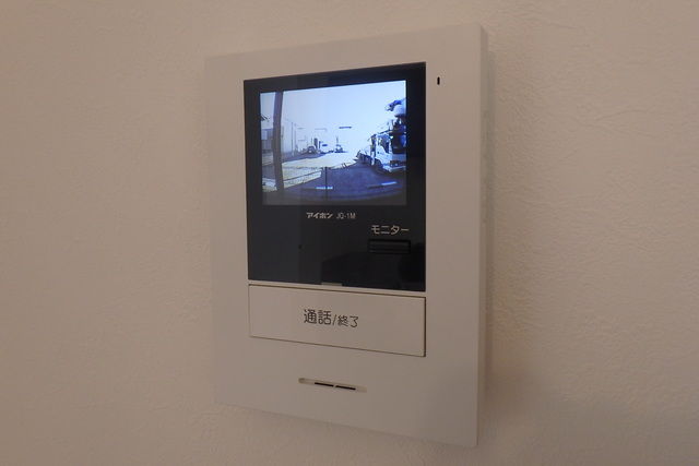 セキュリティ　来訪者の確認ができるＴＶモニターホン付