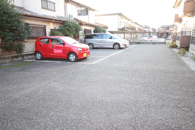 駐車場　敷地内駐車場※要空き確認