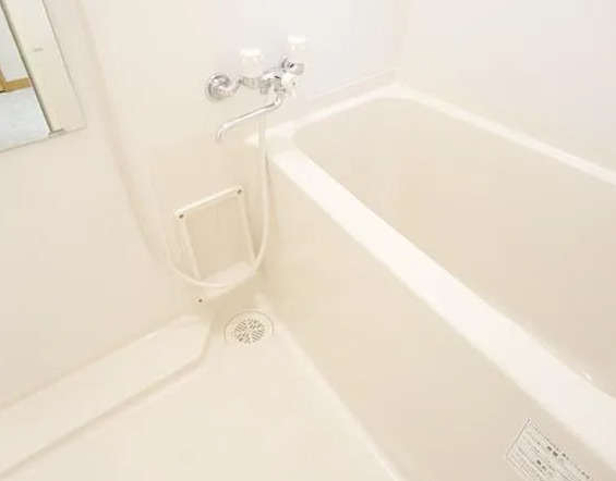 バス・シャワールーム　別部屋の画像を使用しております。