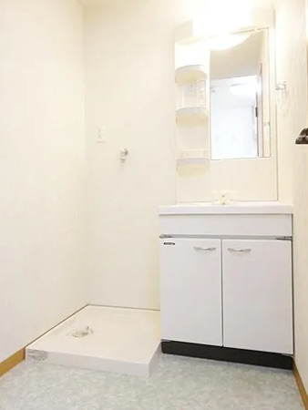 洗面設備　別部屋の画像を使用しております。