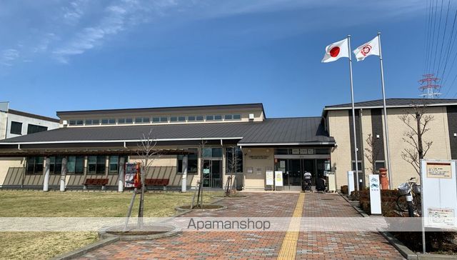 図書館　三郷市立図書館 三郷市わくわくライブラリー（図書館）まで498m