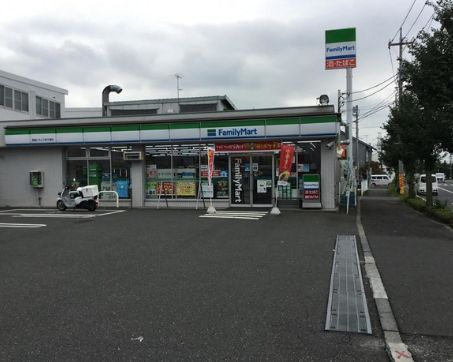 コンビニ　ファミリーマート 稲城いちょう並木通店（コンビニ）まで128m