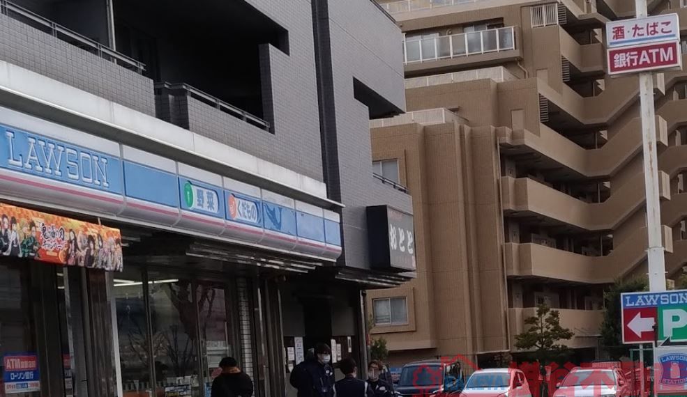 コンビニ　ローソン茨木阪大病院前店（コンビニ）まで560m
