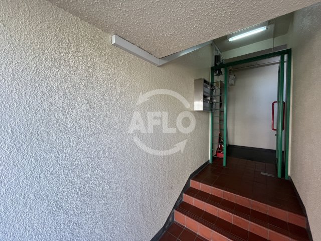 ロビー　エバーグリーン新大阪　ロビー