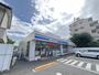 コンビニ　ローソン小平津田町三丁目店（コンビニ）まで240m