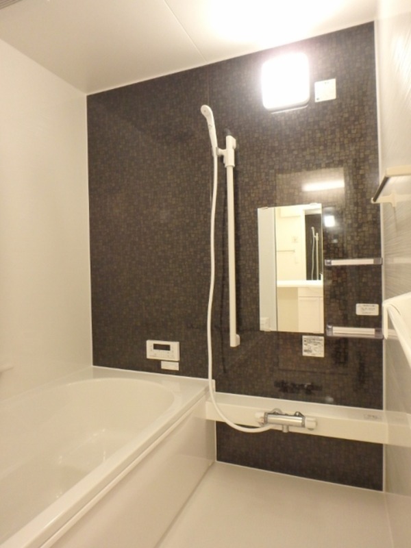 バス・シャワールーム　図面と現状に相違がある場合には現状を優先