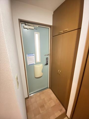 リミエル B棟の玄関写真