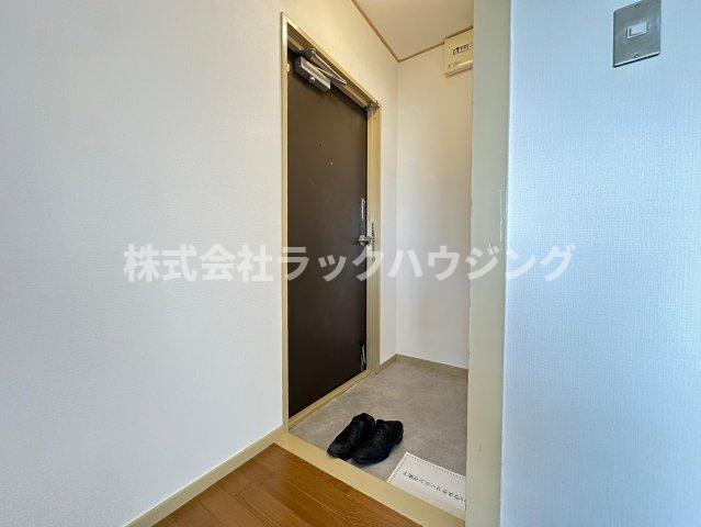 玄関　【お部屋さがしはラックハウジングにお問合せ下さいませ♪】