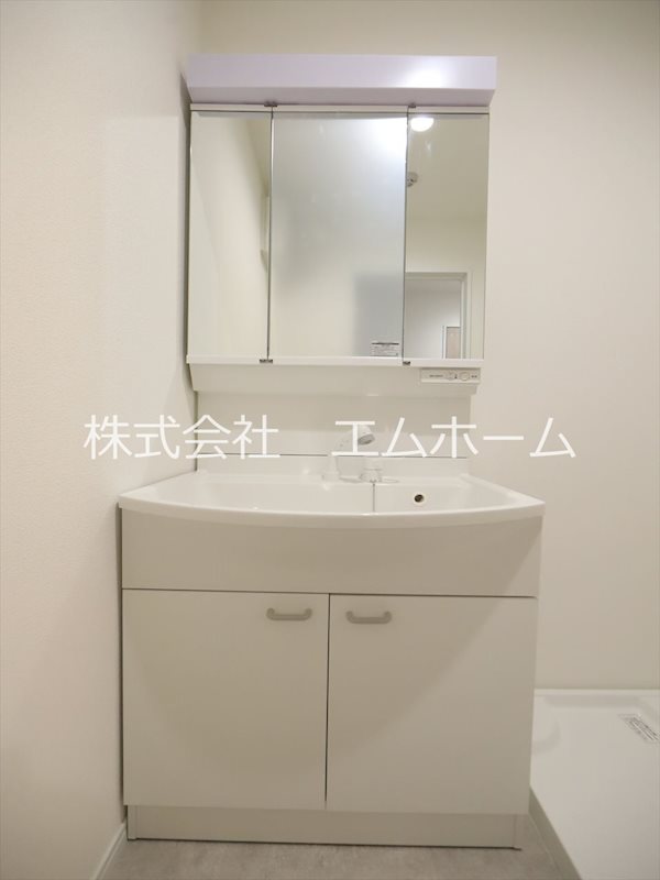 洗面設備　独立洗面台（シャンプードレッサー付）