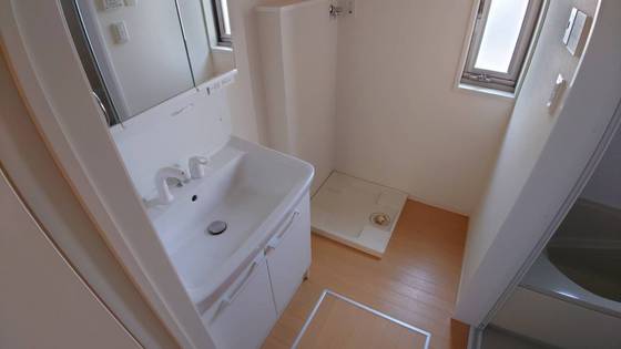 洗面設備　※他号室の写真です。