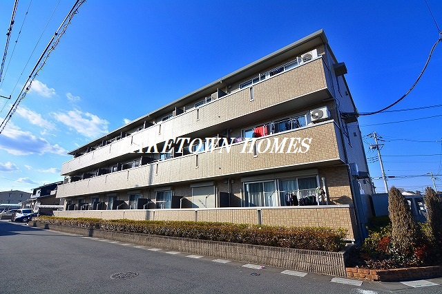 建物外観　レイクタウンでのお部屋探しは『地元の当社』にお任せ下さい！