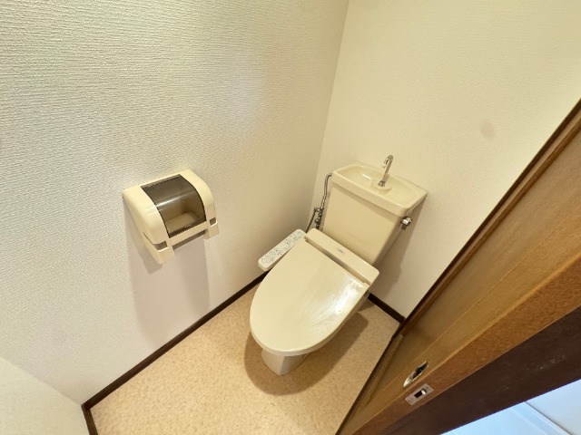 メゾンイン宝塚のトイレ写真