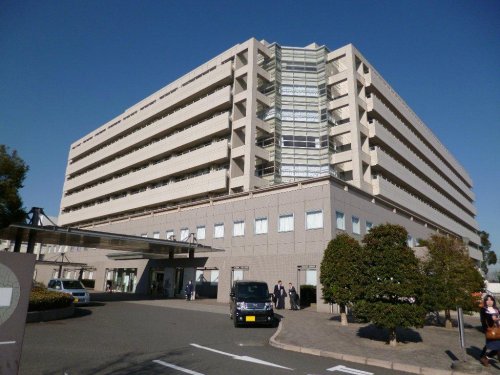 病院　成田赤十字病院（病院）まで604m