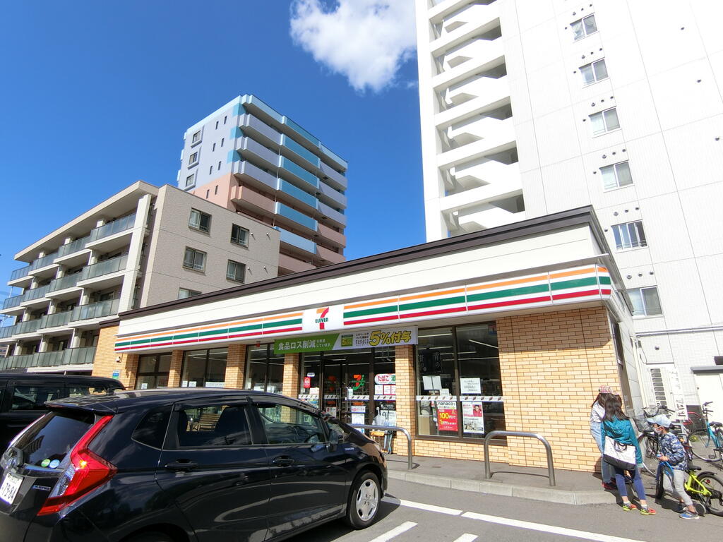 コンビニ　セブンイレブン札幌南6条西18丁目店（コンビニ）まで415m