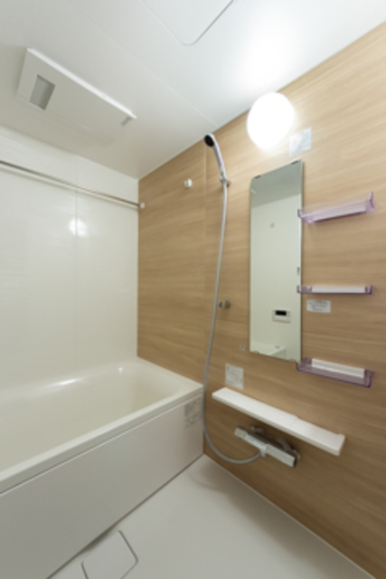バス・シャワールーム　※写真は同タイプ住戸です。