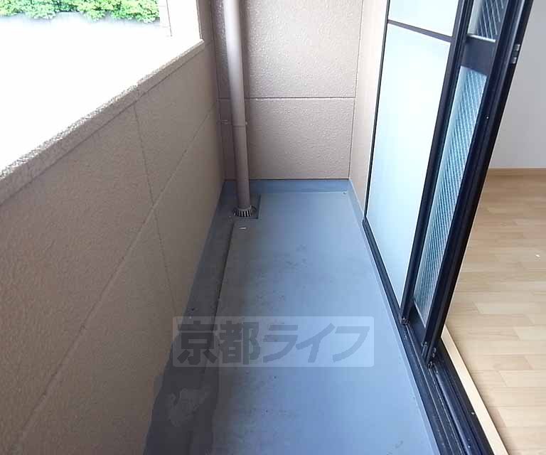 バルコニー　バルコニーも十分な広さです