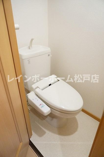 トイレ　トイレもきれいです