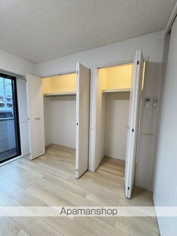 フィオーレカーサの内装写真